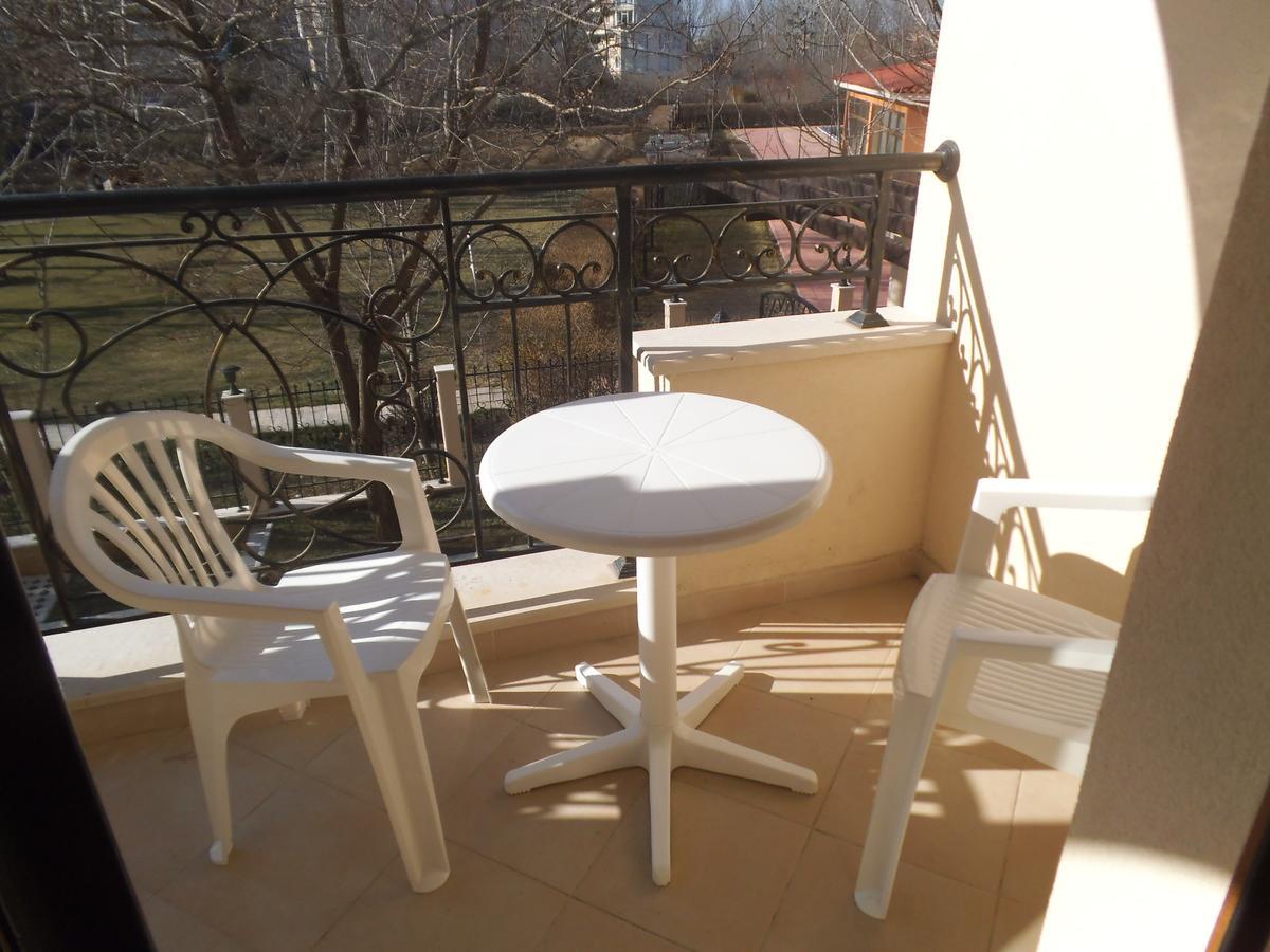 Hotel Seasons 3 Słoneczny Brzeg Zewnętrze zdjęcie