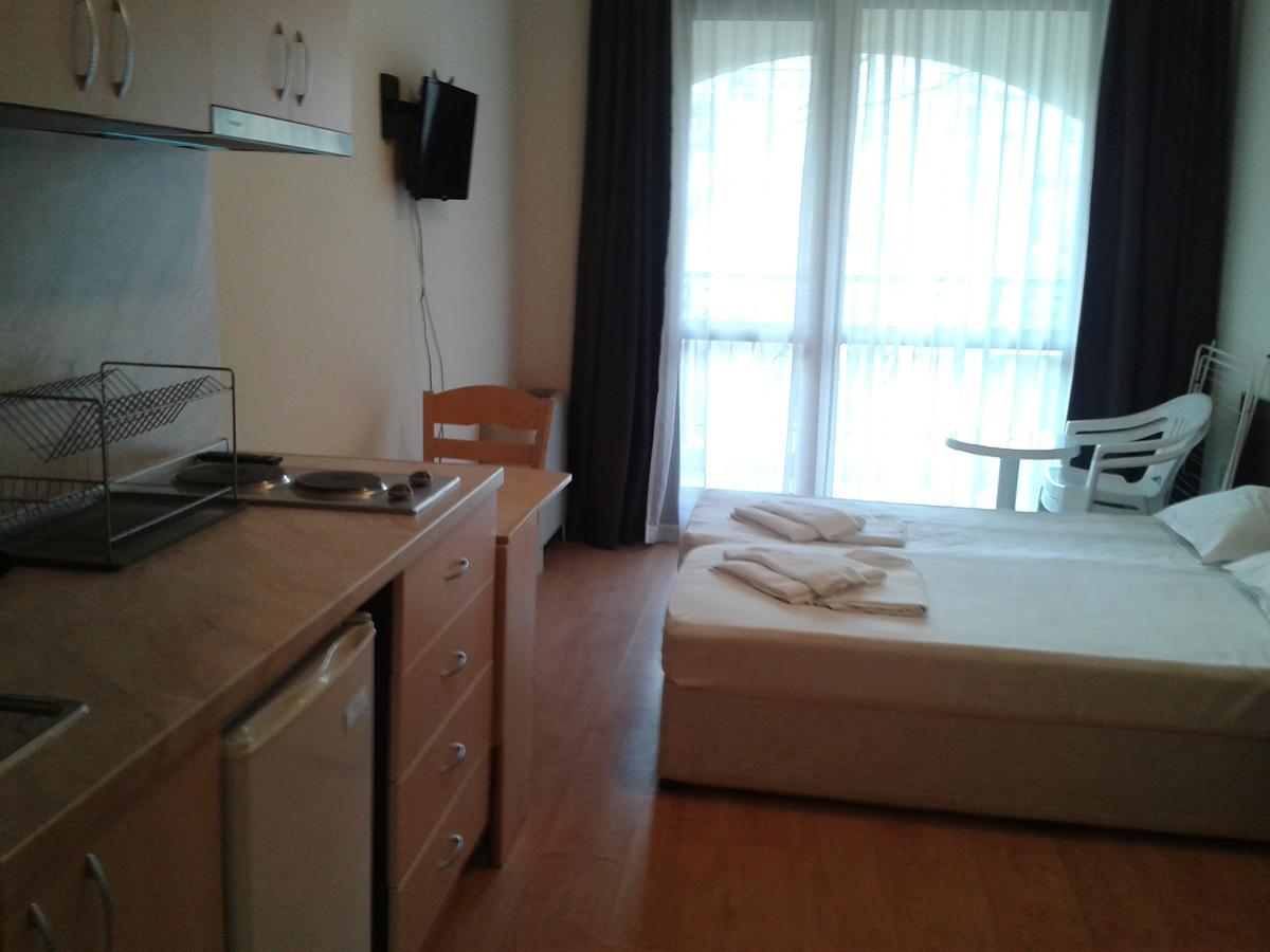Hotel Seasons 3 Słoneczny Brzeg Zewnętrze zdjęcie